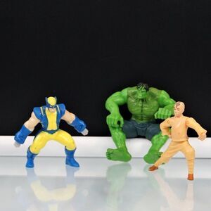 2010 Plastic Toy Figurines Incredible Hulk Wolverine McDonalds Happy Meal Toys